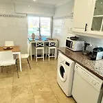 Oceanfront 2 Bedrooms With Swimming Pool & Garage *