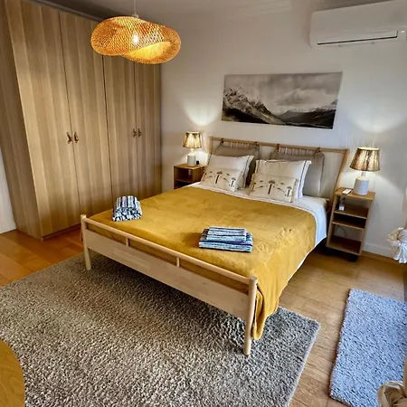 Oceanfront 2 Bedrooms With Swimming Pool & Garage קסקאיס