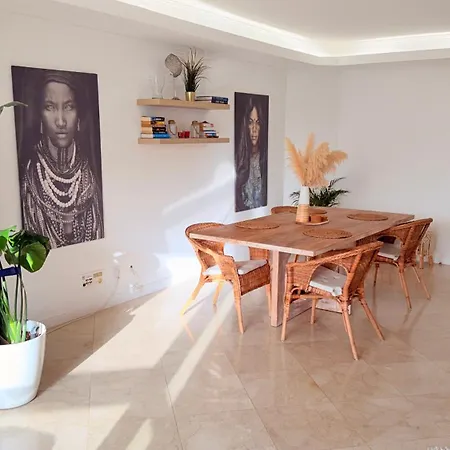 Apartment Oceanfront 2 Bedrooms With Swimming Pool & Garage