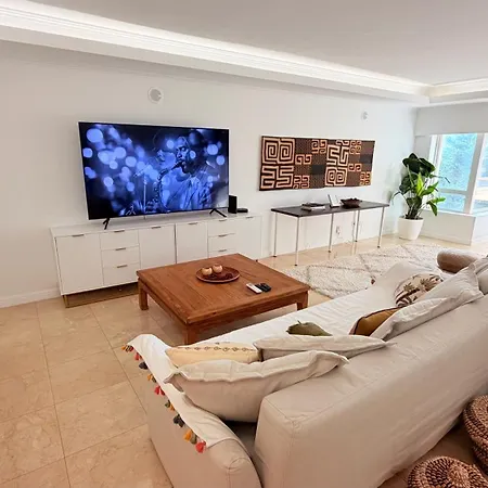 Oceanfront 2 Bedrooms With Swimming Pool & Garage Cascais