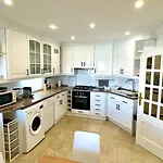 Oceanfront 2 Bedrooms With Swimming Pool & Garage