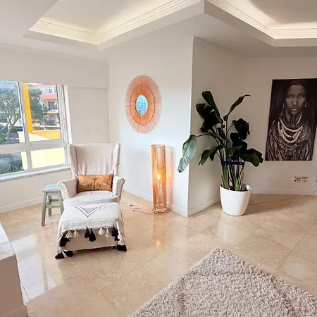Apartment Oceanfront 2 Bedrooms With Swimming Pool & Garage *